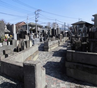 光明院　墓所景観